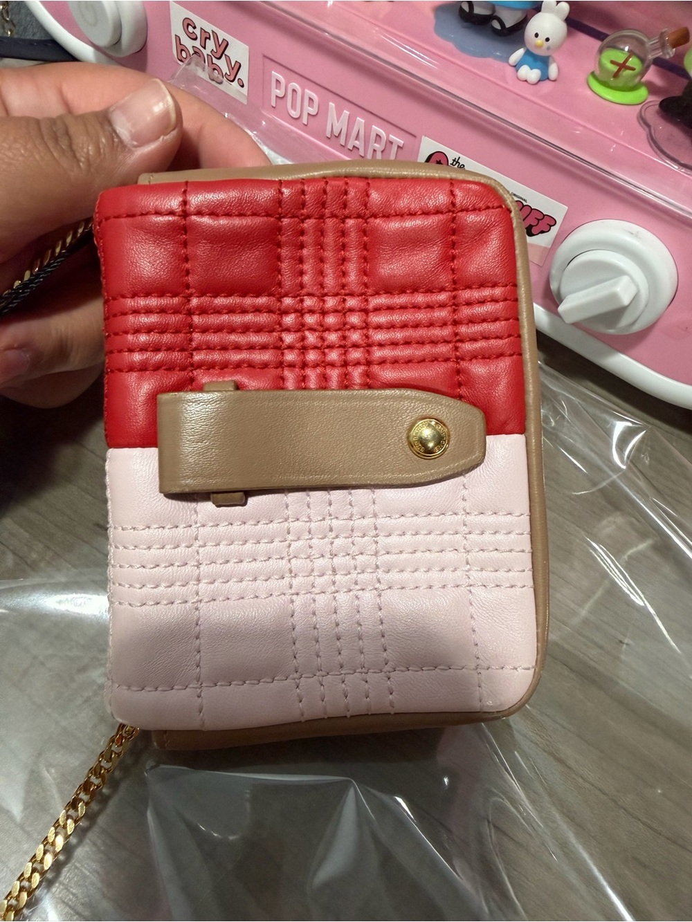Burberry Lola leather mini bag with Gold Chain - Picture 7 of 9